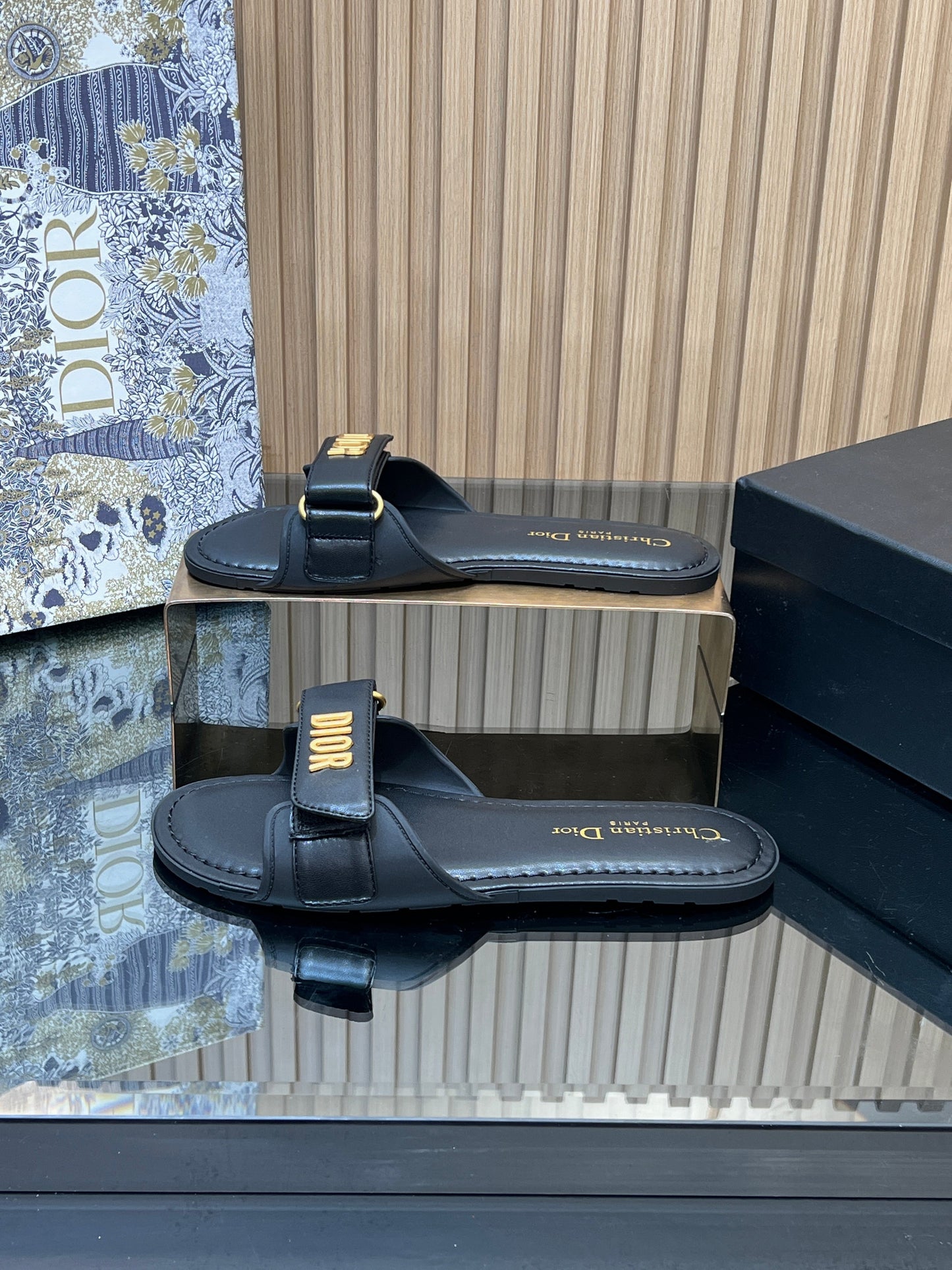 CD 26s Beach Sandals Sheepskin