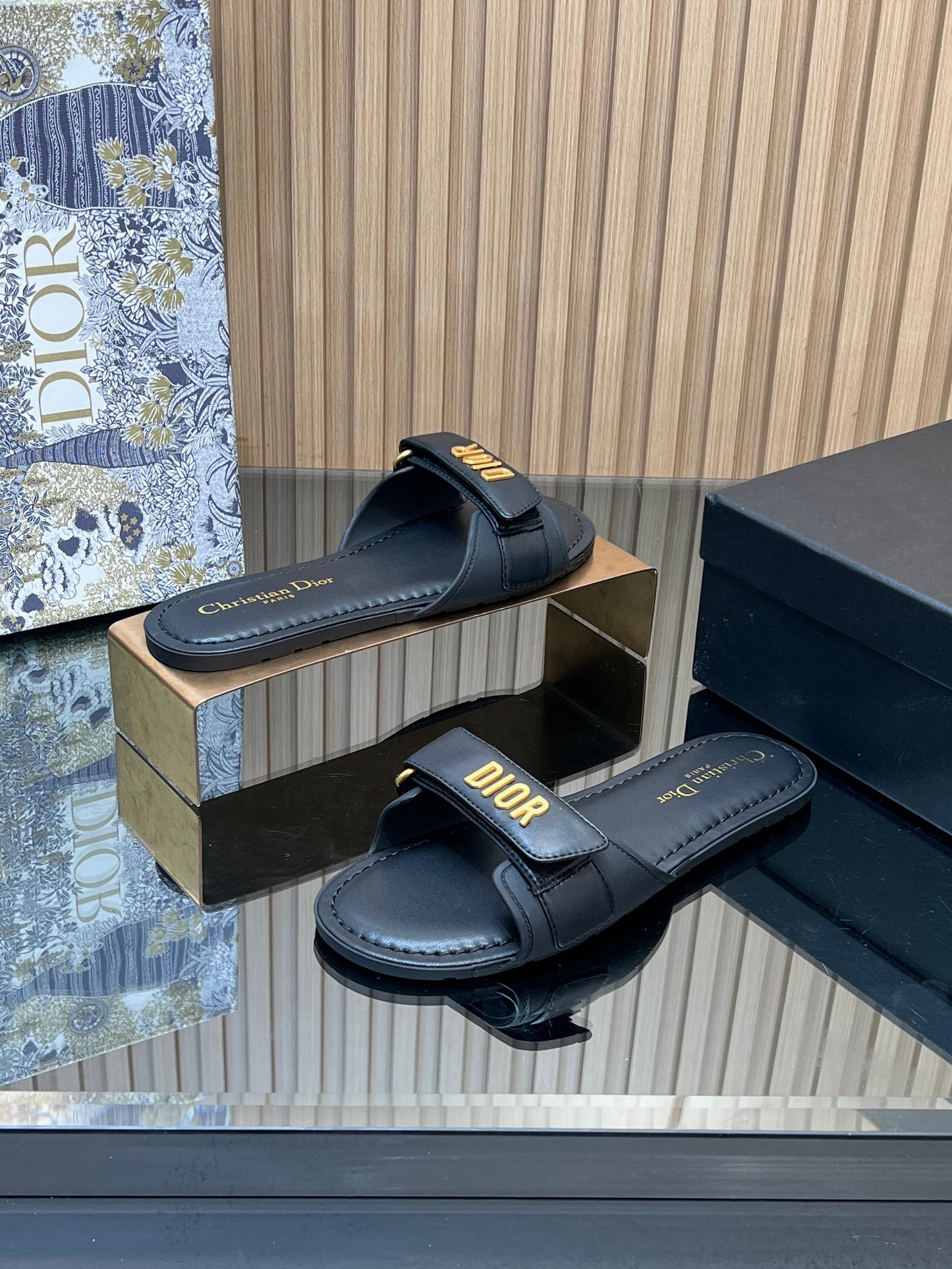 CD 26s Beach Sandals Sheepskin