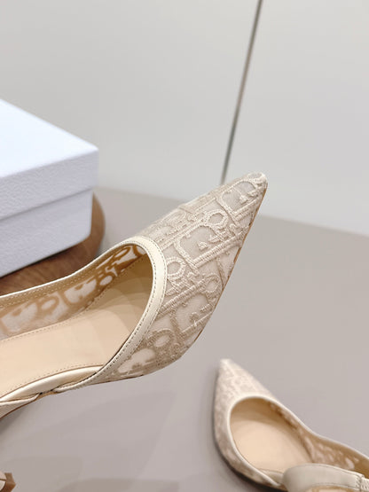 CD 26A Slingback 80 Sheepskin Lace Embroidery