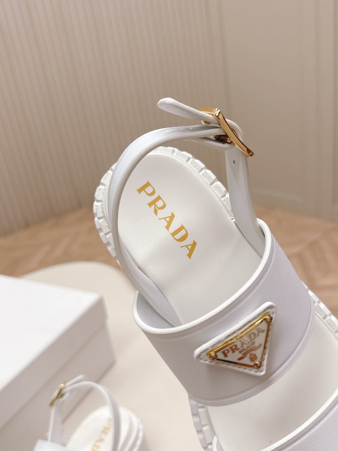 PRA 26S Platform Sandals White Cowhide 600567