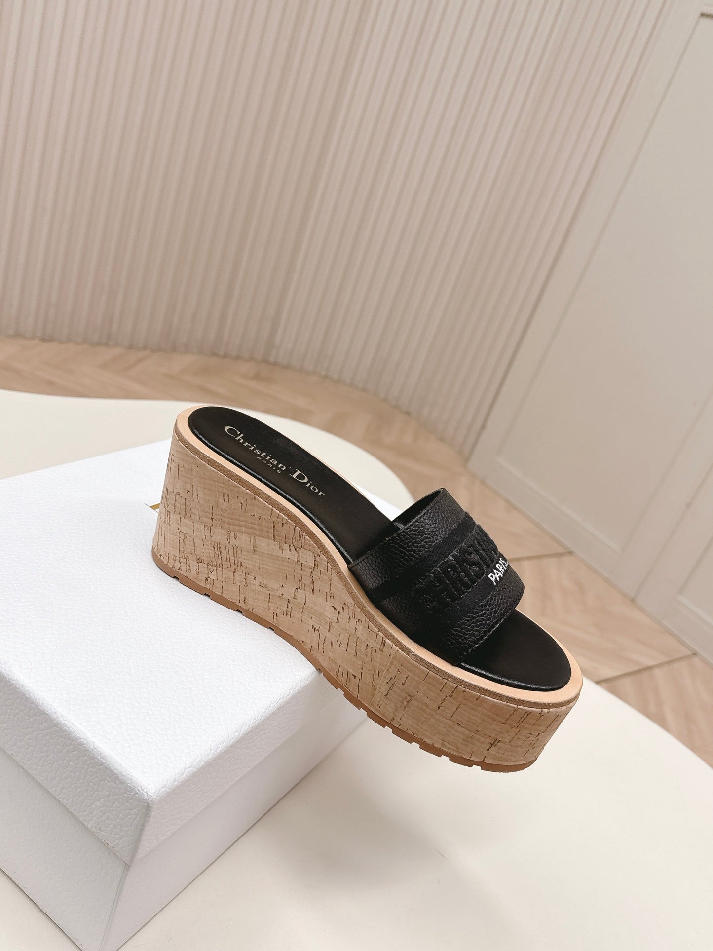 CD 26s  Platform Sandals 85 Black Cowhide 643779