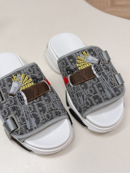 CD 26s  Platform Slippers 35 Gray White Canvas Lambskin 643811