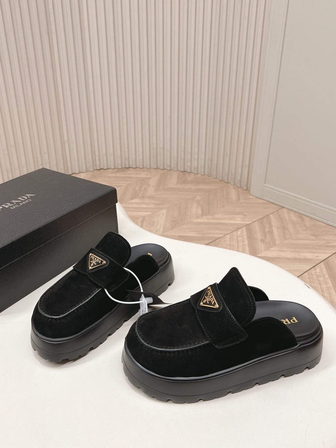 Prada 2026 Mule Grained Leather 847068