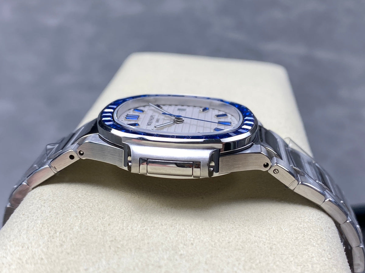 PATEK Nautilus 35.2mm Silver Blue Diamond