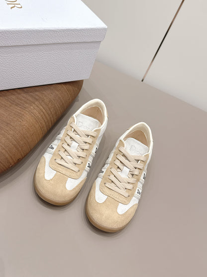 CD 26A Casual Sneakers Suede