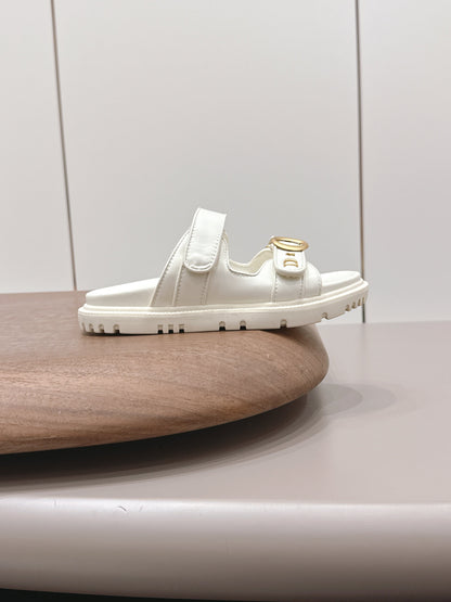 CD 26A Sandal Sheepskin Gold Buckle