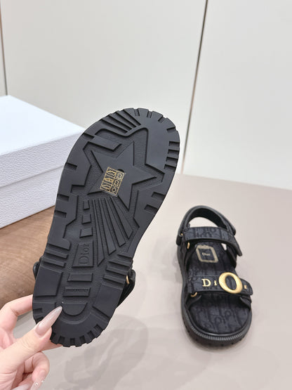 CD 26A Platform Sandal Jacquard Embroidered Fabric