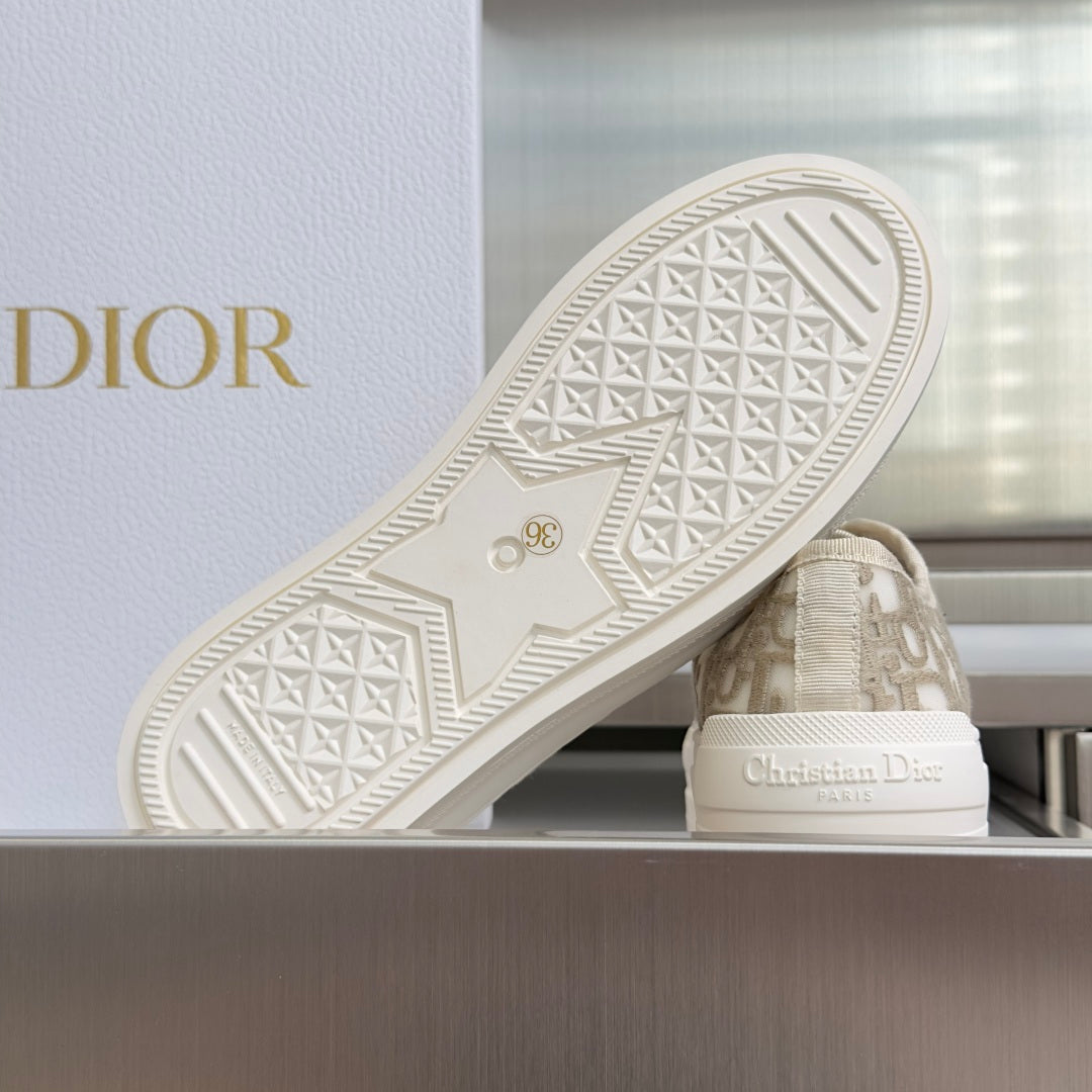 Dior 2026 Walk'n'Dior Platform Sneaker White Beige Fabric Sheepskin 713665