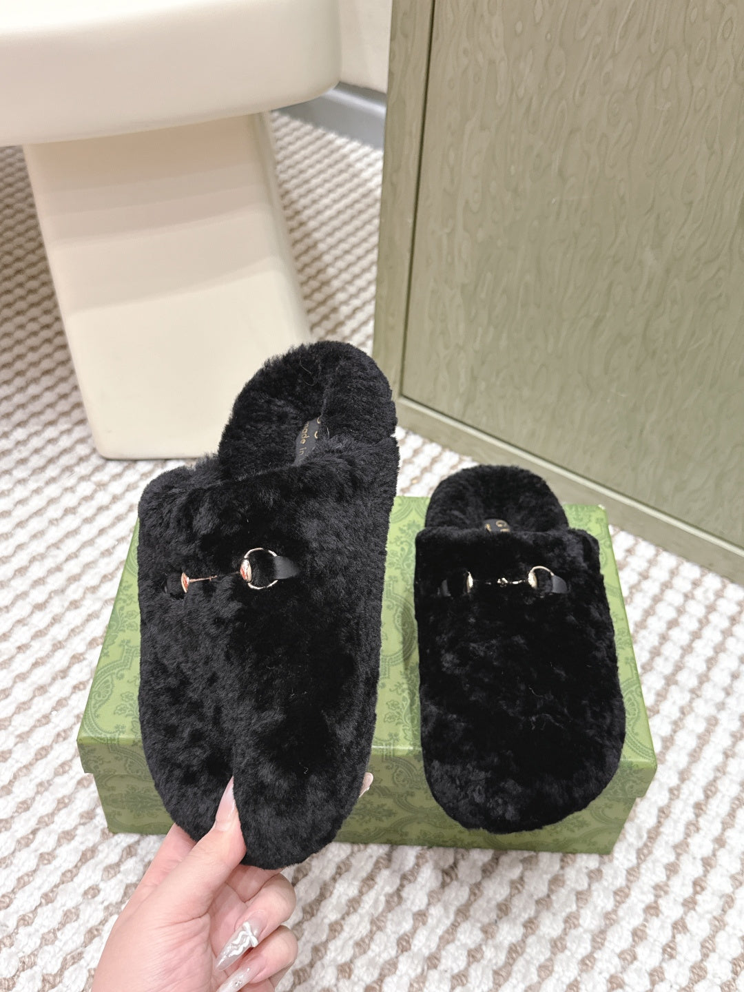 GG 26ss Loafers Rhinestones Black Wool 612026