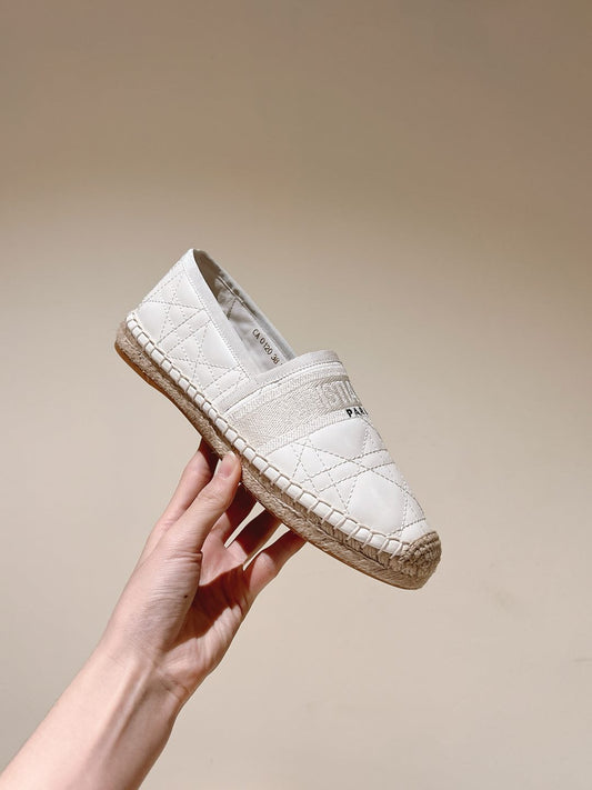 CD 26s Loafers Embroidery White Cowhide 653264
