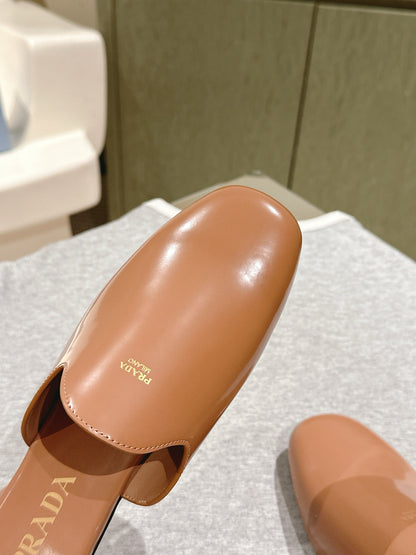 PRA 2026S Flats Mule Tan Brown Patent Leather 657679