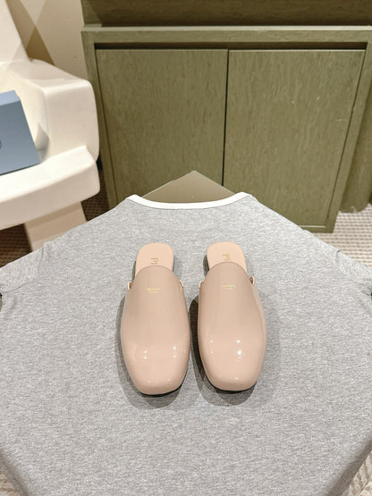 PRA 2026S Flats Mule Nude Patent Leather 657682