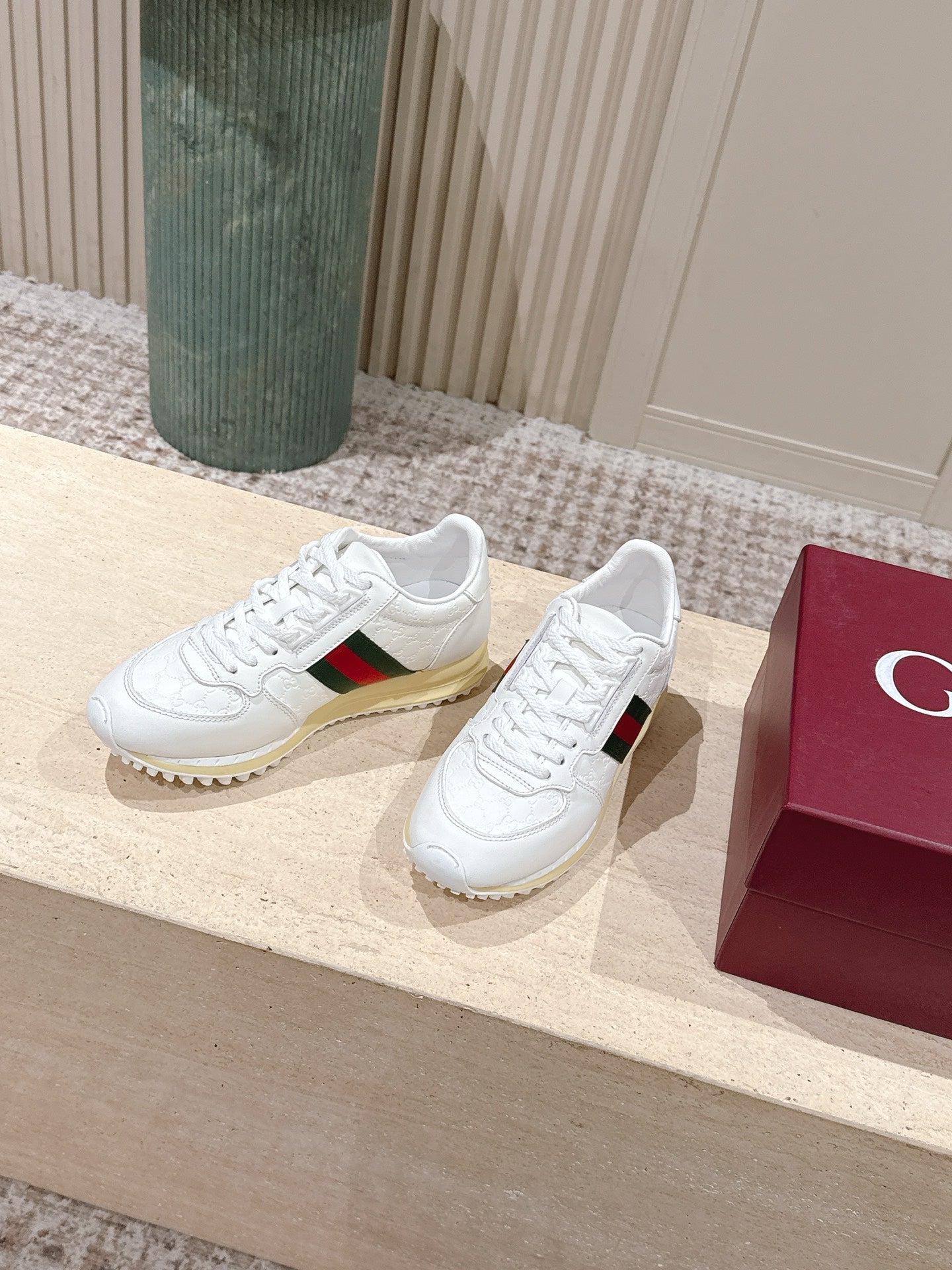 GG 26 Couple Sneakers White Cowhide 630701