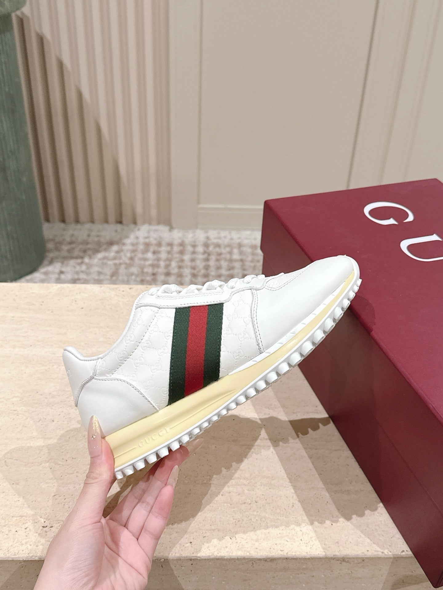 GG 26 Couple Sneakers White Cowhide 630701