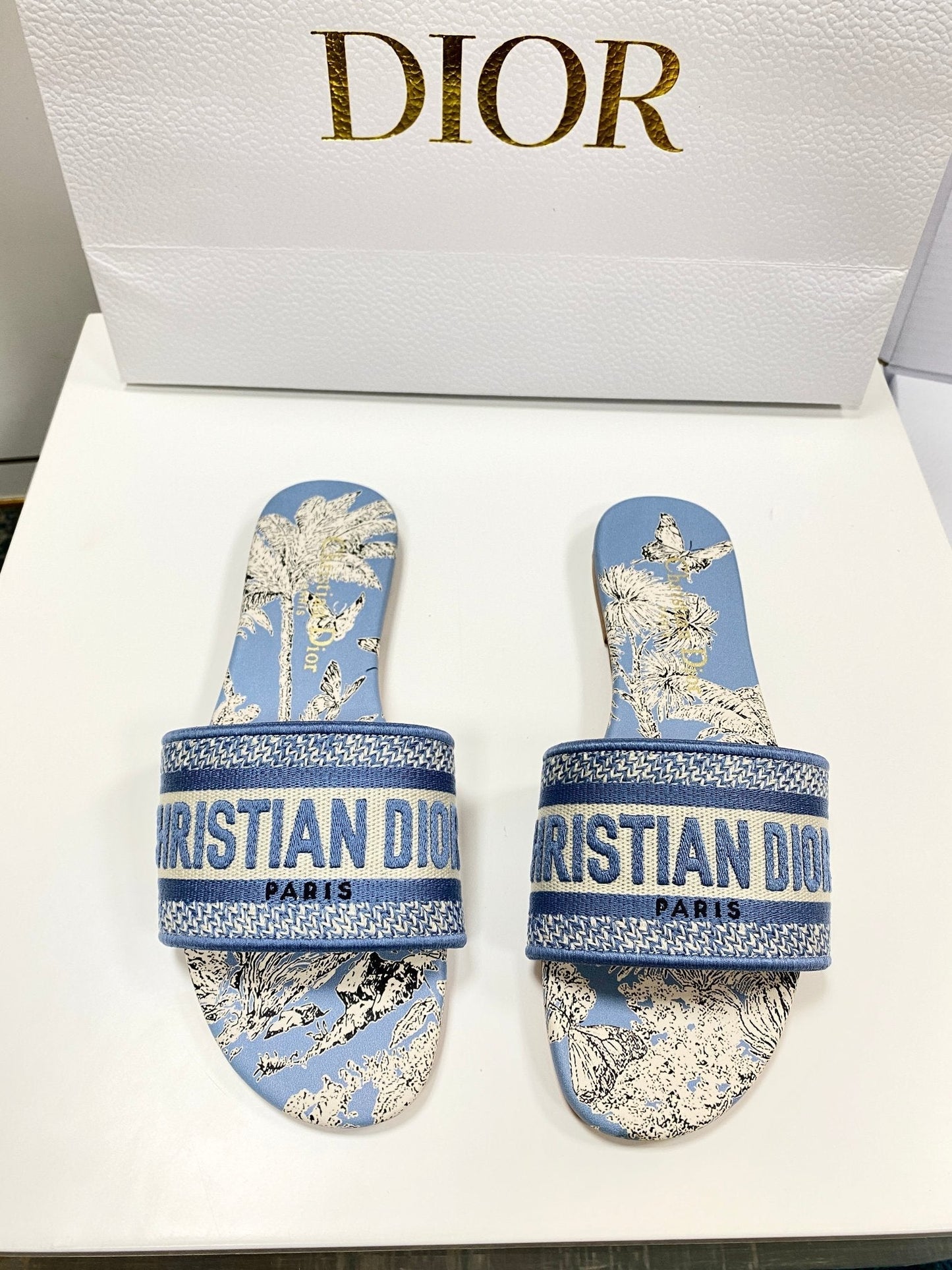 CD 26s Embroidered Sandals Blue Beige Canvas Leather 683014