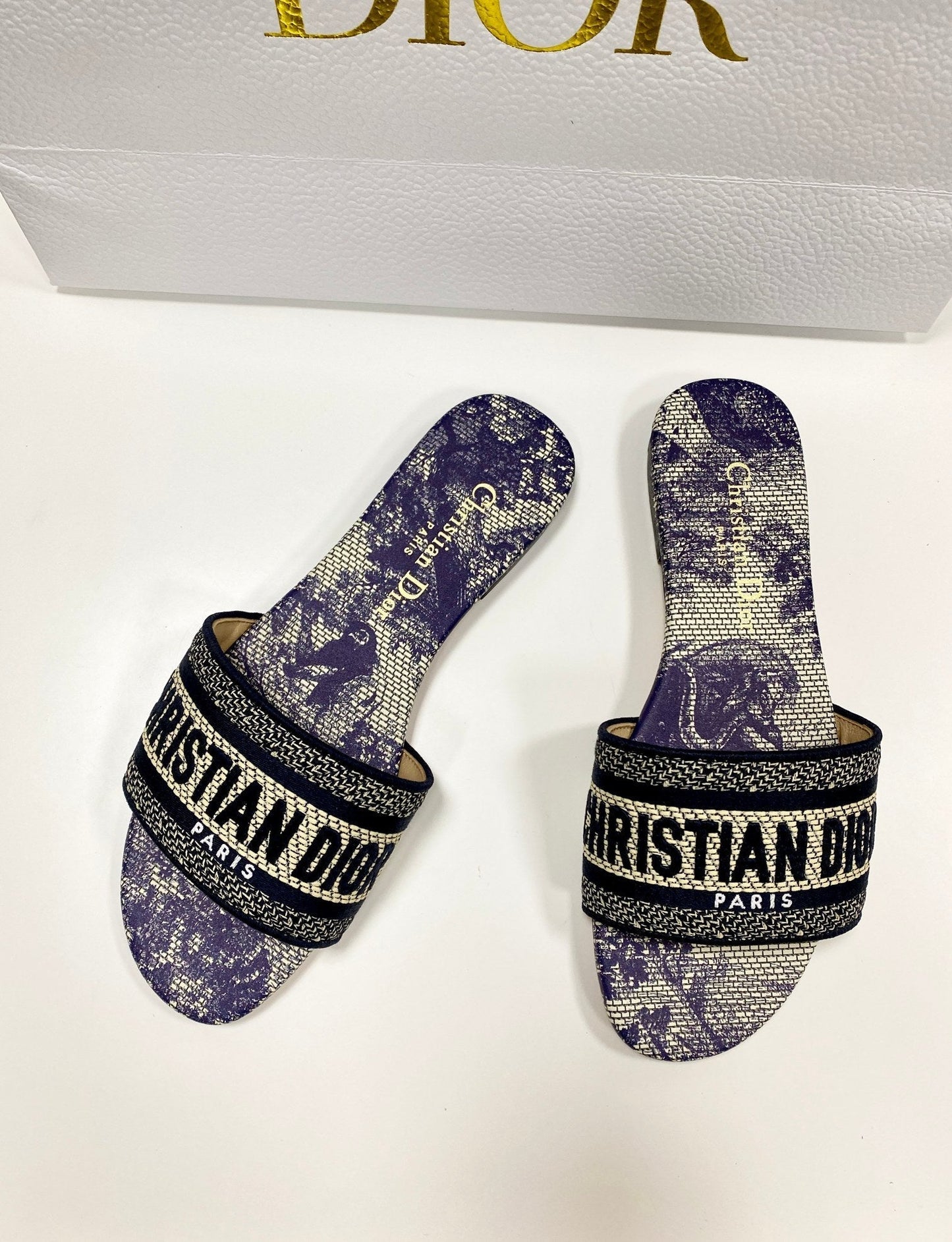 CD 26s Embroidered Sandals Purple Beige Black Canvas Leather 683016