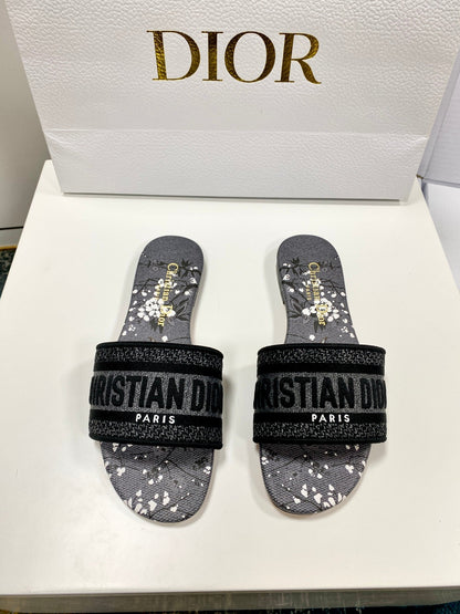 CD 26s Embroidered Sandals Gray Black Canvas Leather 683017