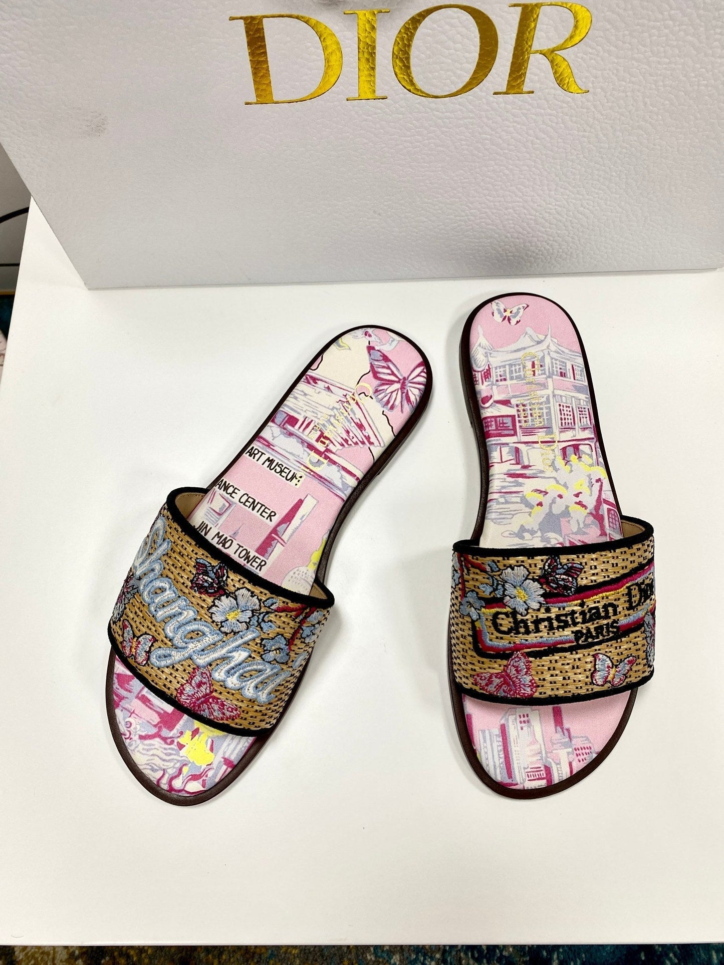 CD 26s Embroidered Sandals Pink Beige Multicolor Canvas Leather 683005