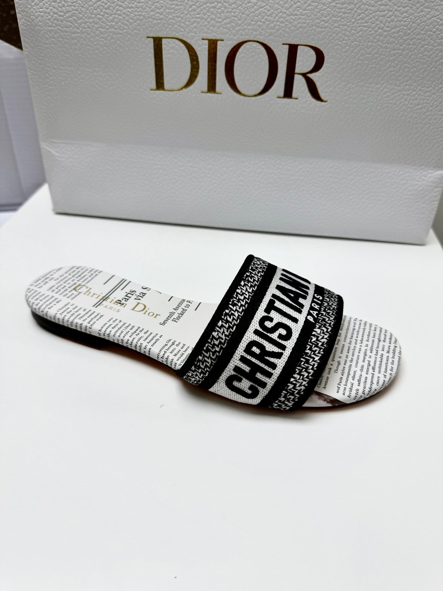 CD 26s Embroidered Slippers Black White Canvas Leather 683019