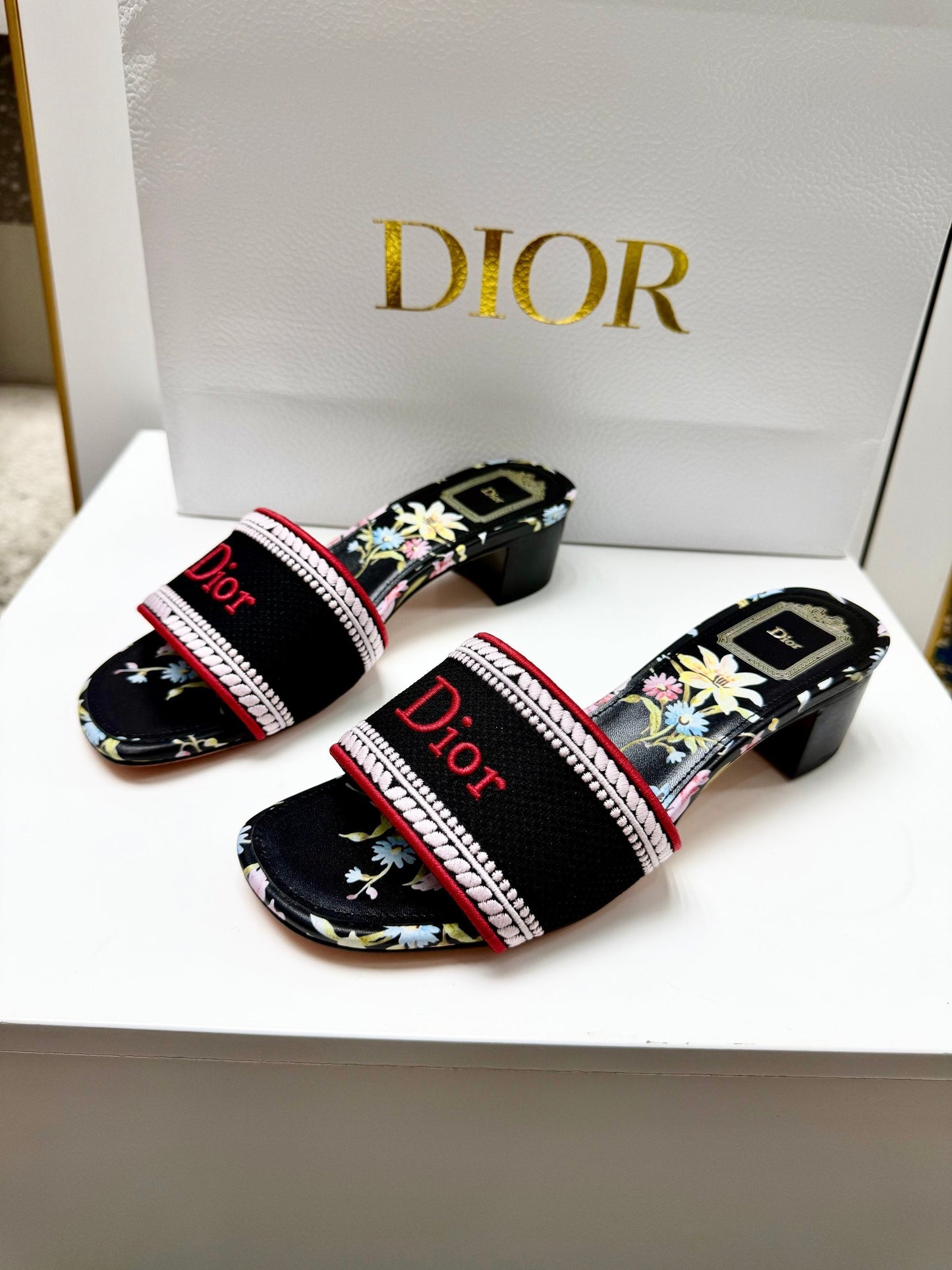 CD 26s Floral Embroidered Sandals Black Canvas 683030