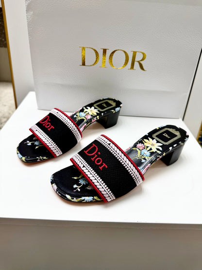 CD 26s Floral Embroidered Sandals Black Canvas 683030