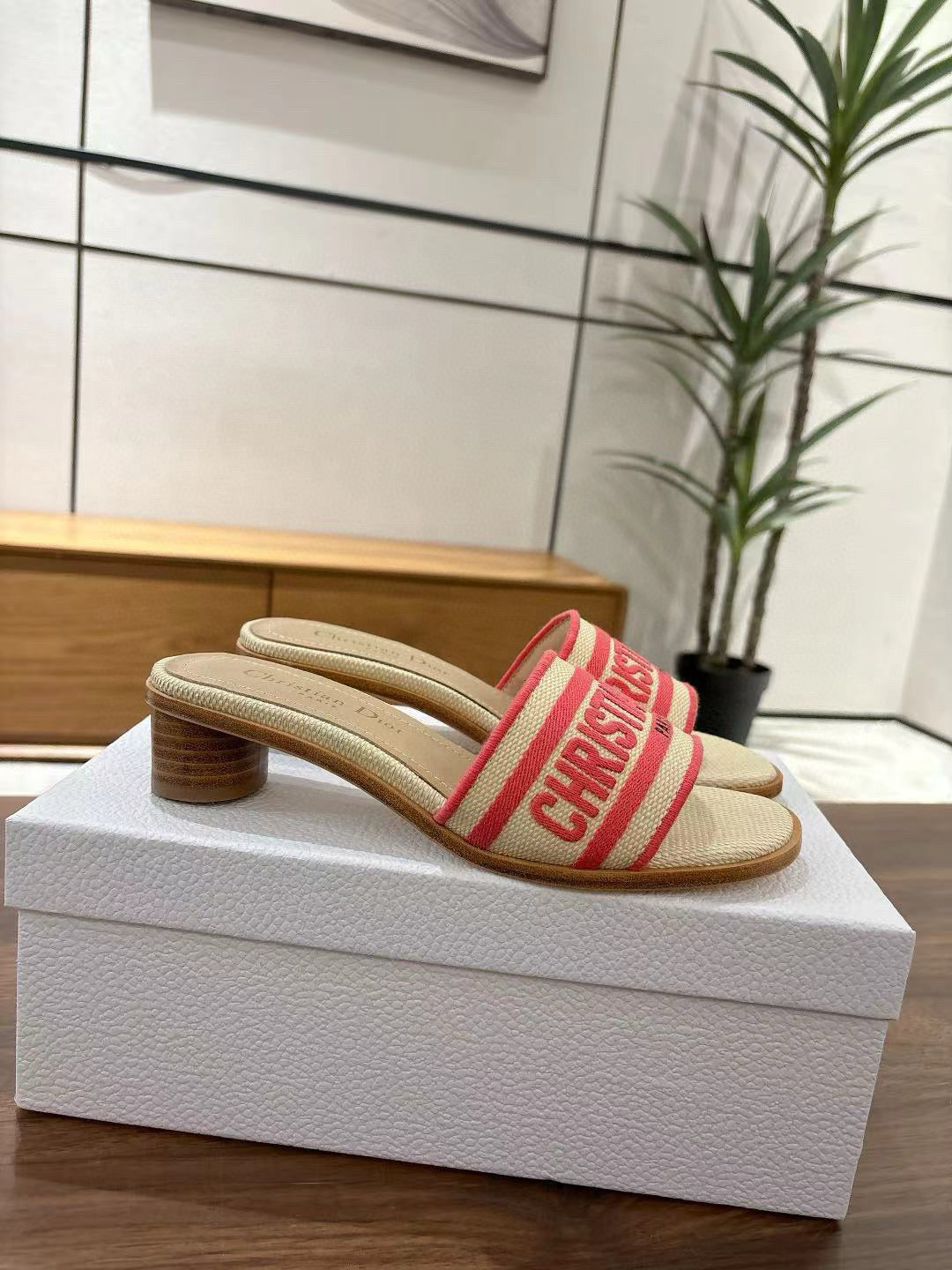 CD 26s Embroidered Sandals Beige Red Canvas Sheepskin 664315