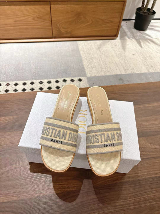 CD 26s Embroidered Sandals Beige Gray Canvas Sheepskin 664324