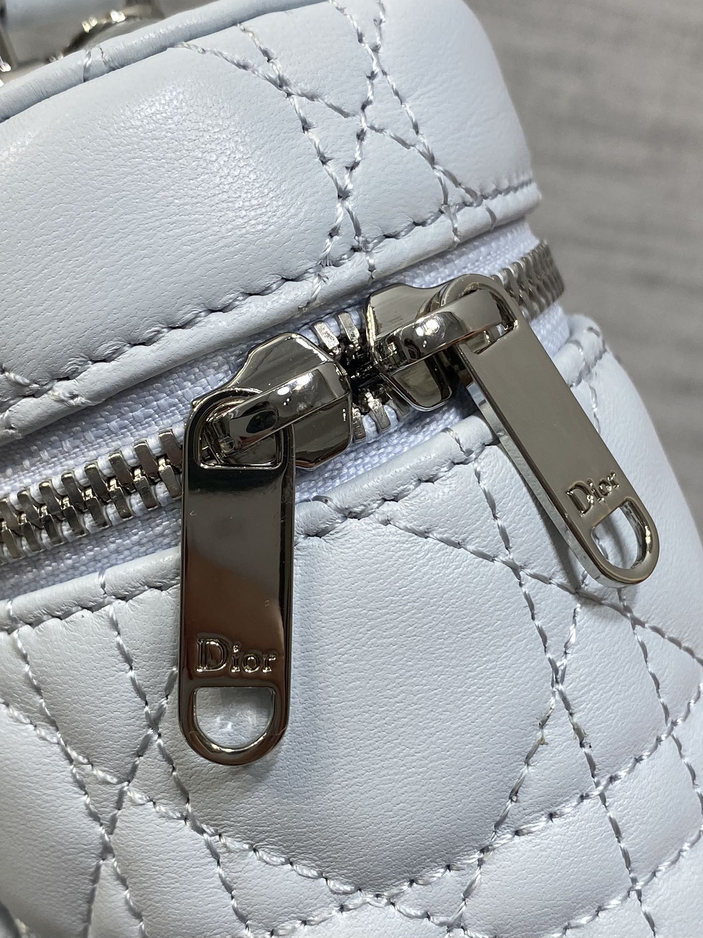 Dior 2026 Vanity Bag 17.5cm Cannage Lambskin 289248