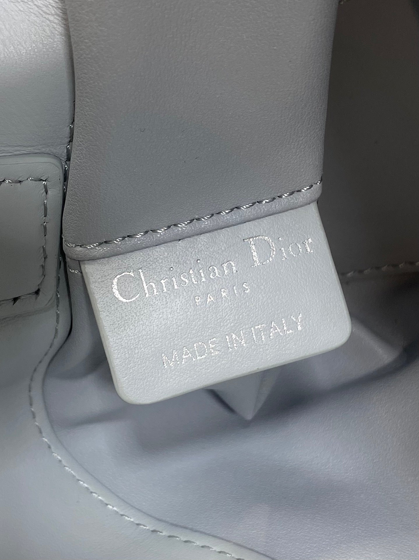 Dior 2026 Toujours Vertical Tote Bag 23cm Glacier Blue Calfskin 286653