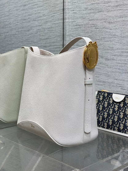 Dior 2026 Medaillon Bucket Bag 26.5cm Grained Cowhide 289070