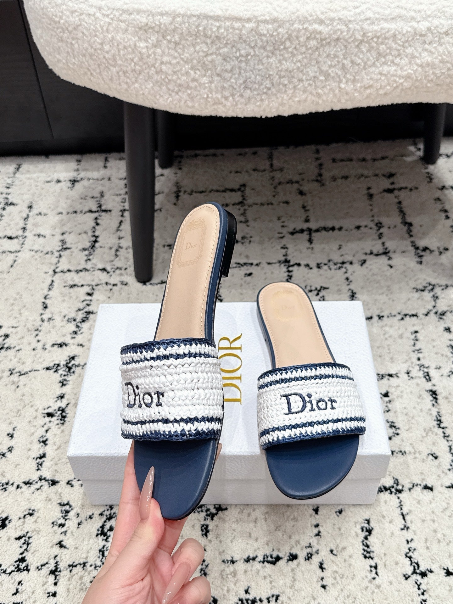 Dior 2026 Flat Sandal Raffia Woven 847001