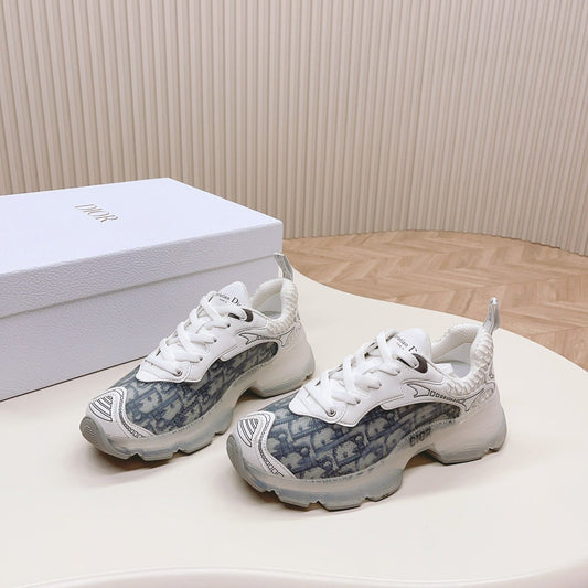 CD 26s Chrono Sneakers White Brown Canvas Rubber Mesh 643749