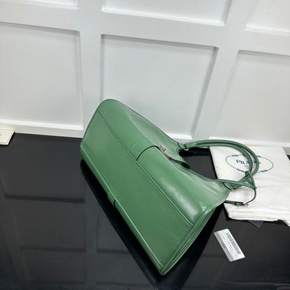Prada 2026 Soft Lux Medium Tote Bag 39cm Patent Calfskin