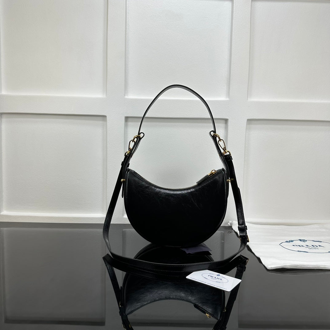Prada 2026 Arque Shoulder Bag 22.5cm Patent Calfskin
