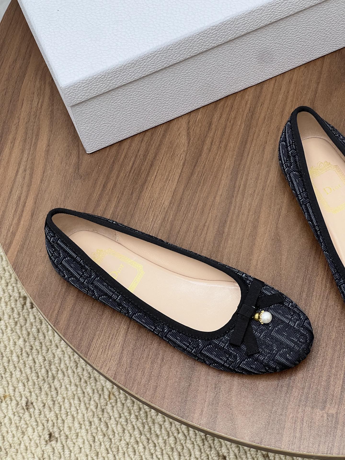 Dior 2026 Oblique Ballet Flat Fabric Cowhide 846595