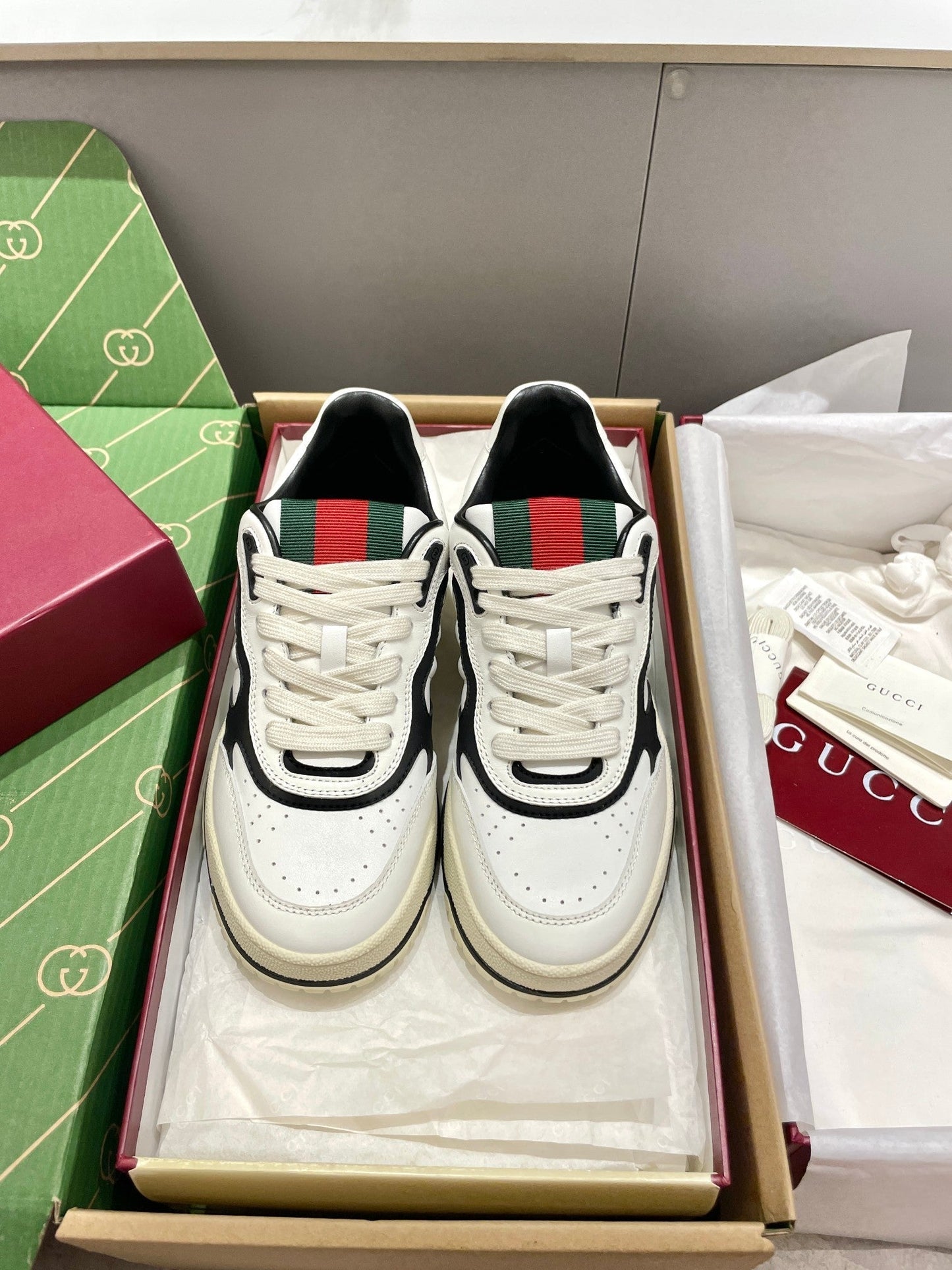 GG 26 Sneaker White Black Cowhide 632869
