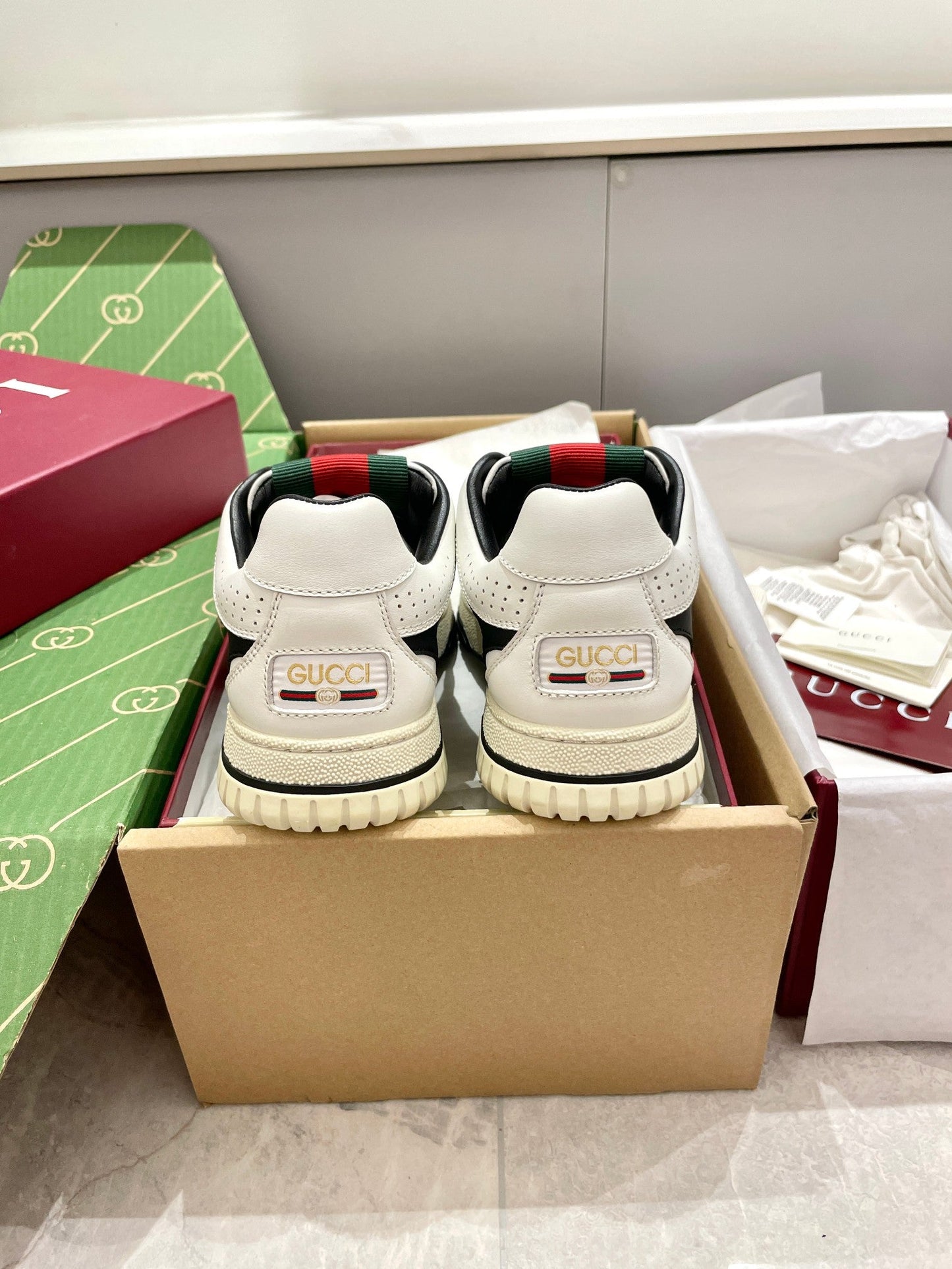 GG 26 Sneaker White Black Cowhide 632869