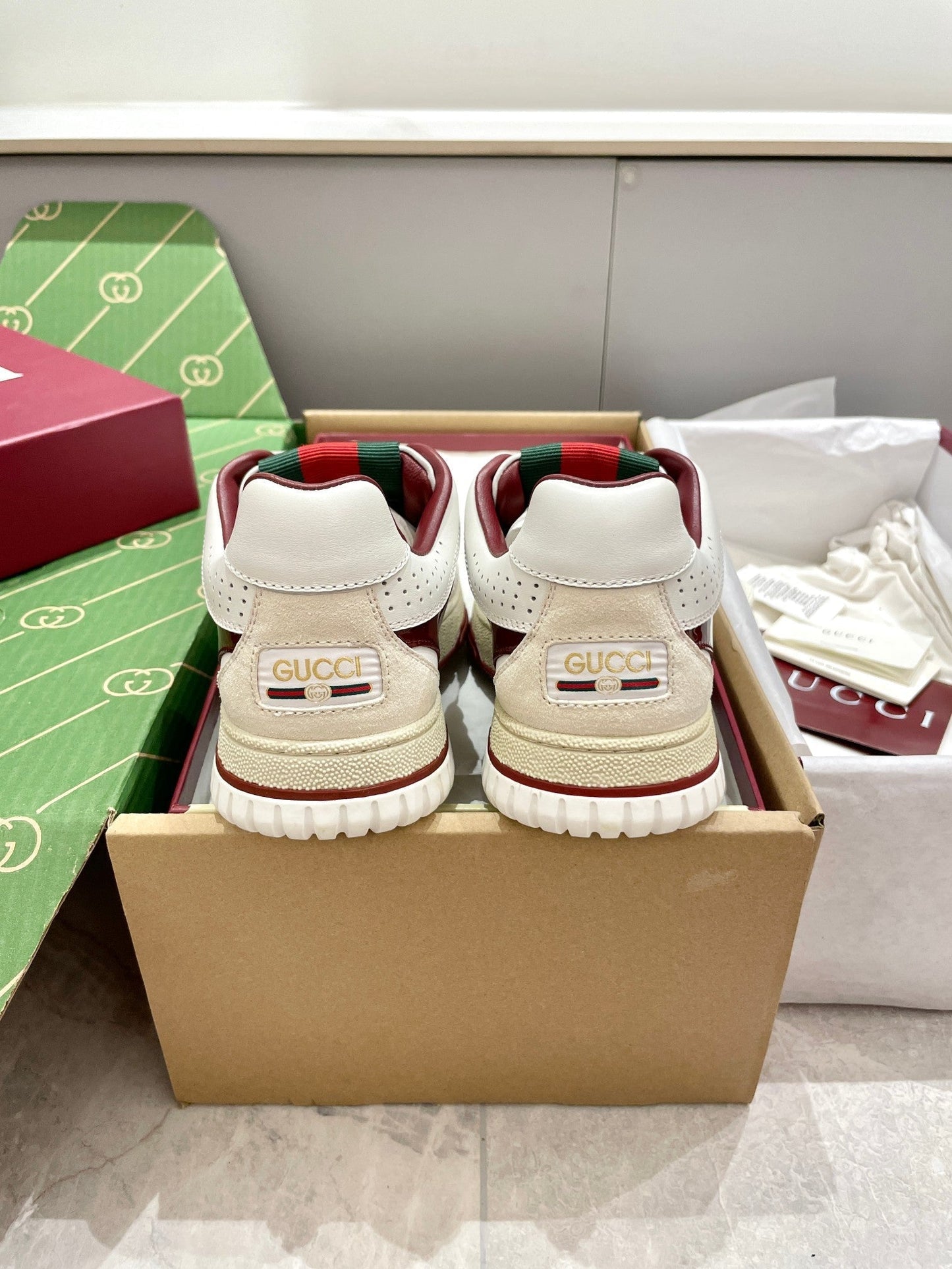 GG 26 Sneaker White Burgundy Red Green Cowhide 632870