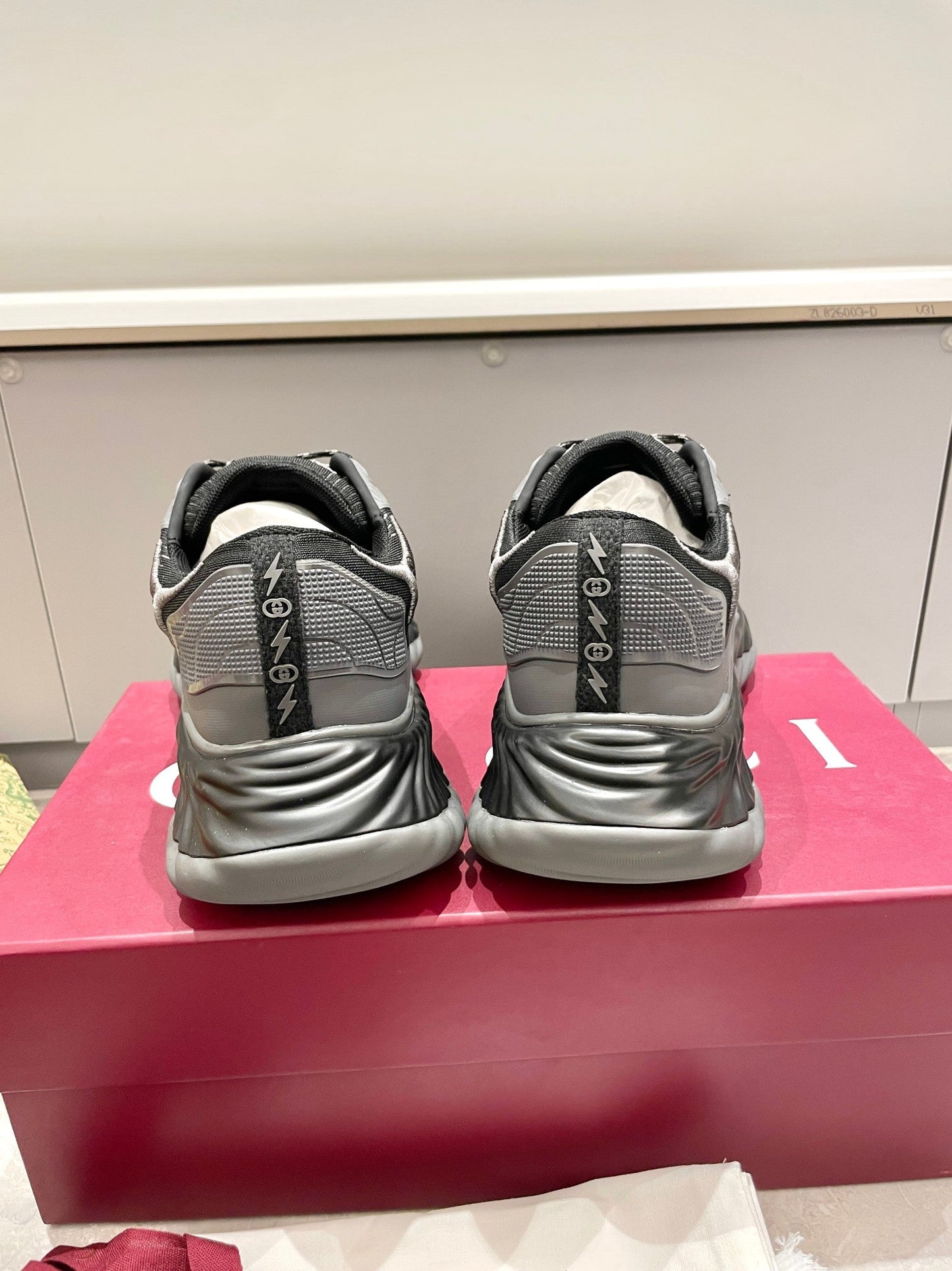 GG 26 Casual Sneakers Gray Black Mesh Fabric 632857