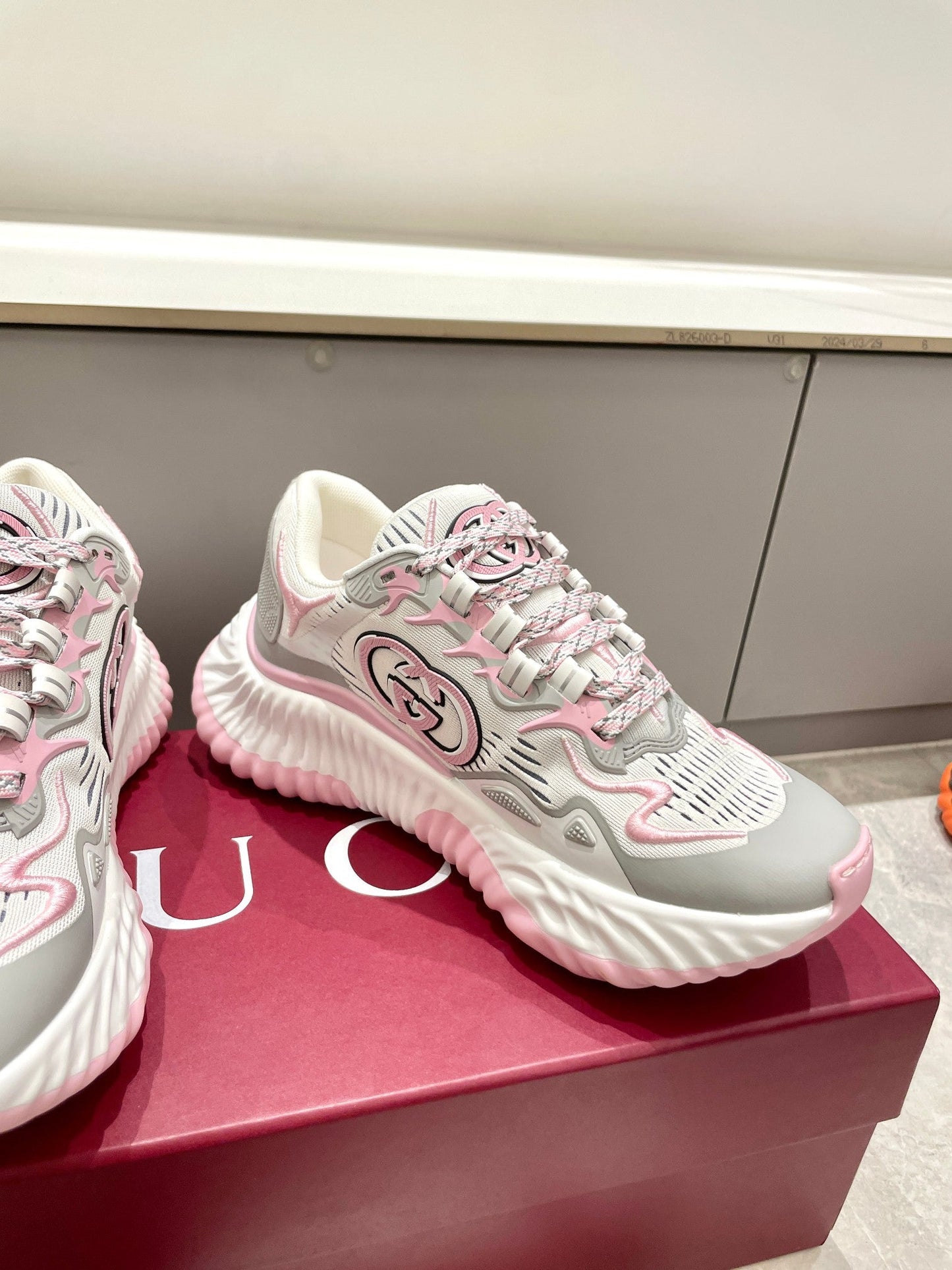 GG 26 Casual Sneakers Gray Pink Mesh Cowhide 632858