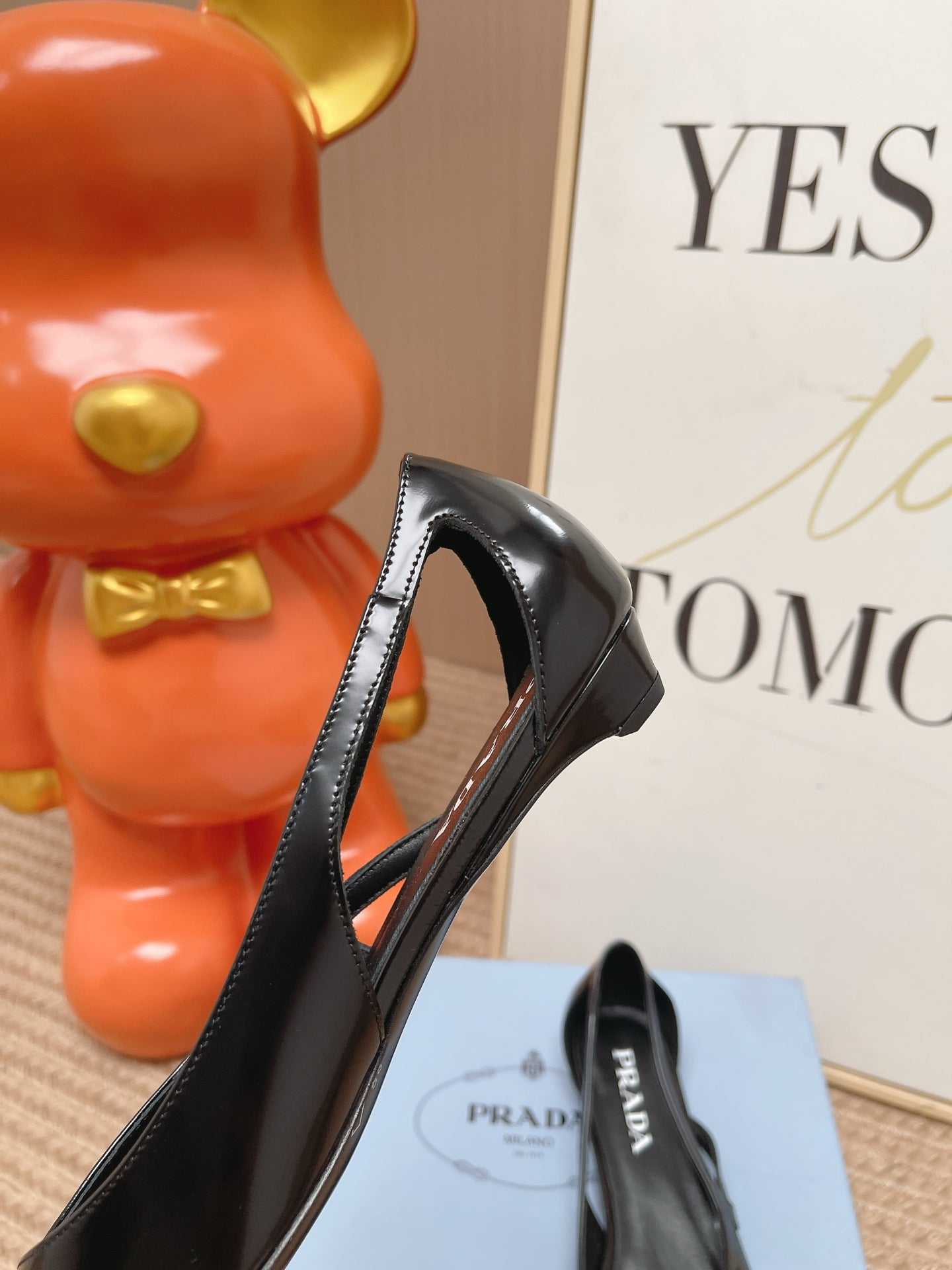 Prada 2026 Slingback Pumps Glossy Leather 854638