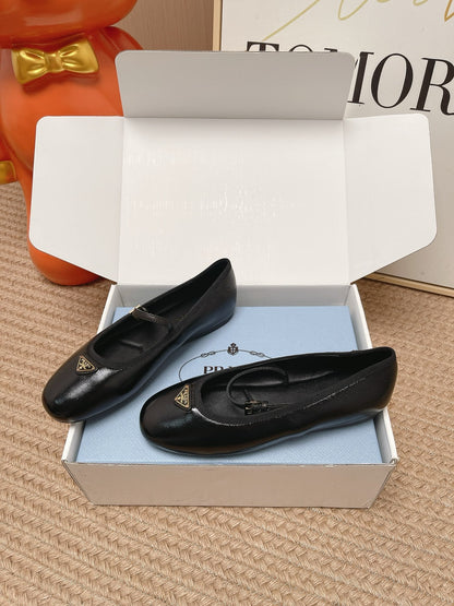 Prada 2026 Ballet Flat Black Glossy Leather 854605