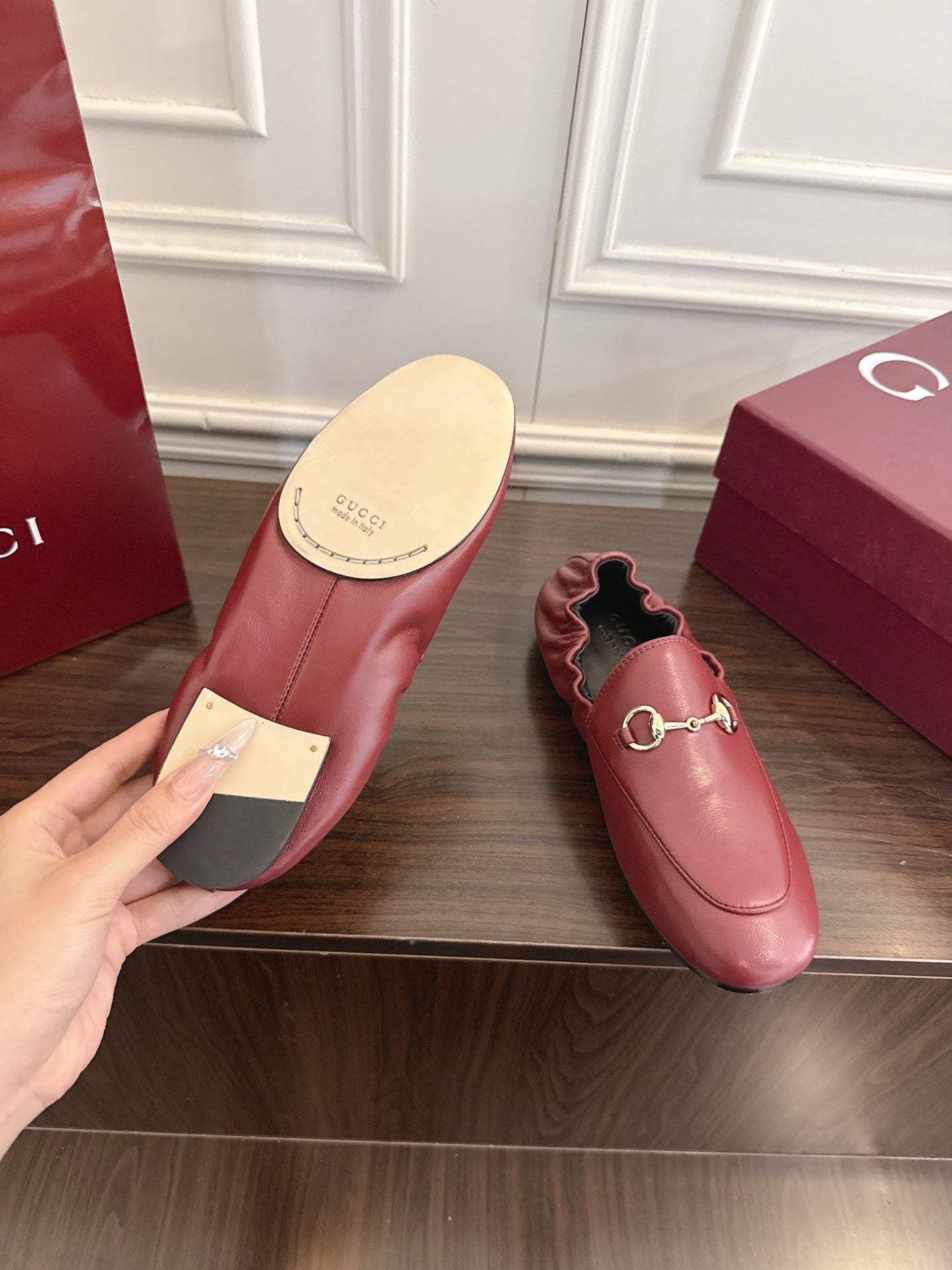 GG 26SS Loafers Burgundy Calfskin 645952