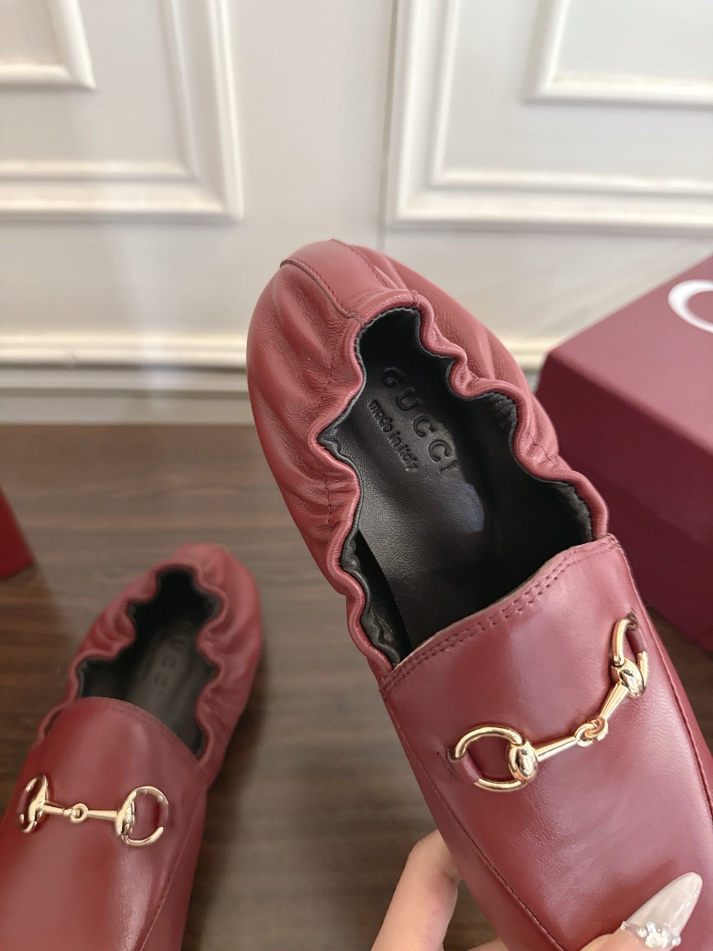 GG 26SS Loafers Burgundy Calfskin 645952