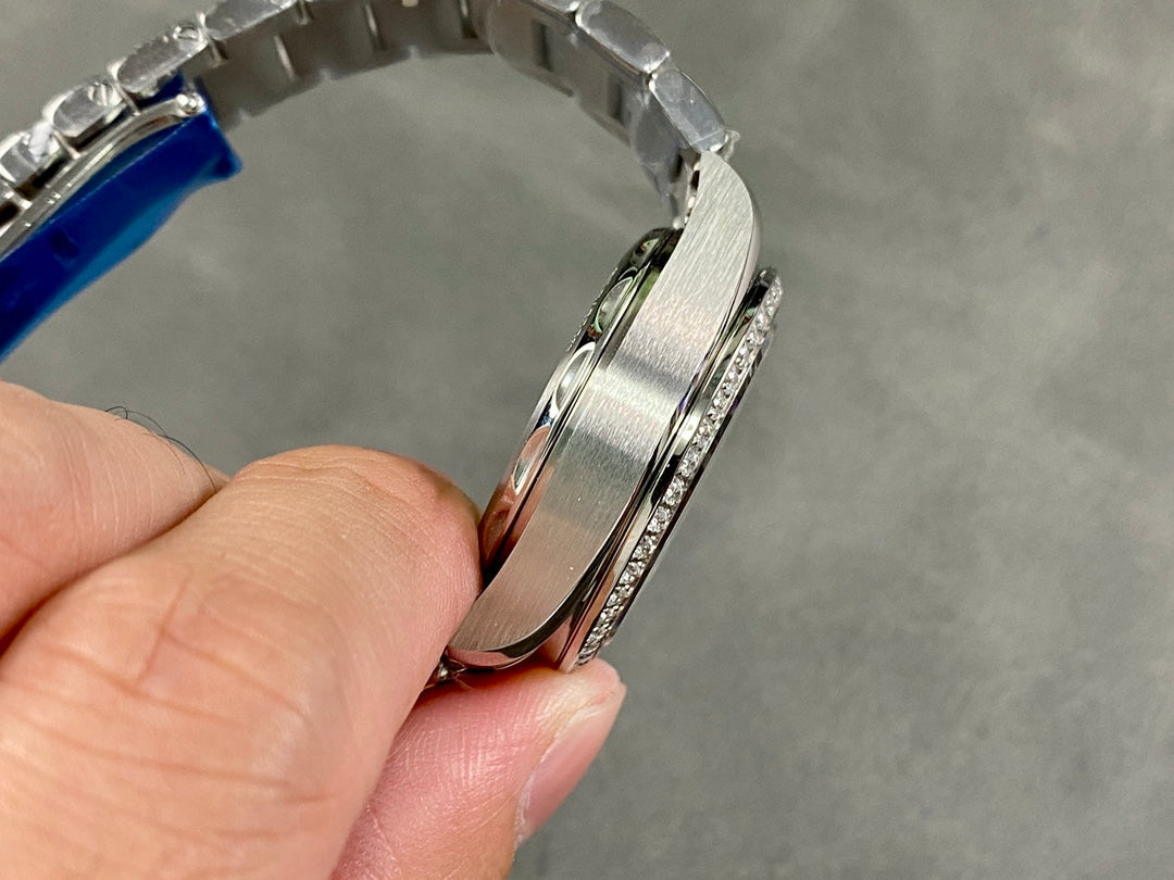 Omega Seamaster 34mm Diamond Mother Of Pearl Dial