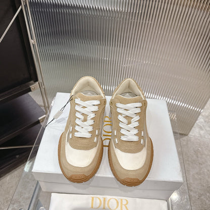 CD 26s Sneakers Dark Beige White Suede Cowhide 683906