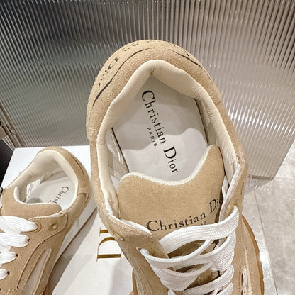 CD 26s Sneakers Dark Beige White Suede Cowhide 683906