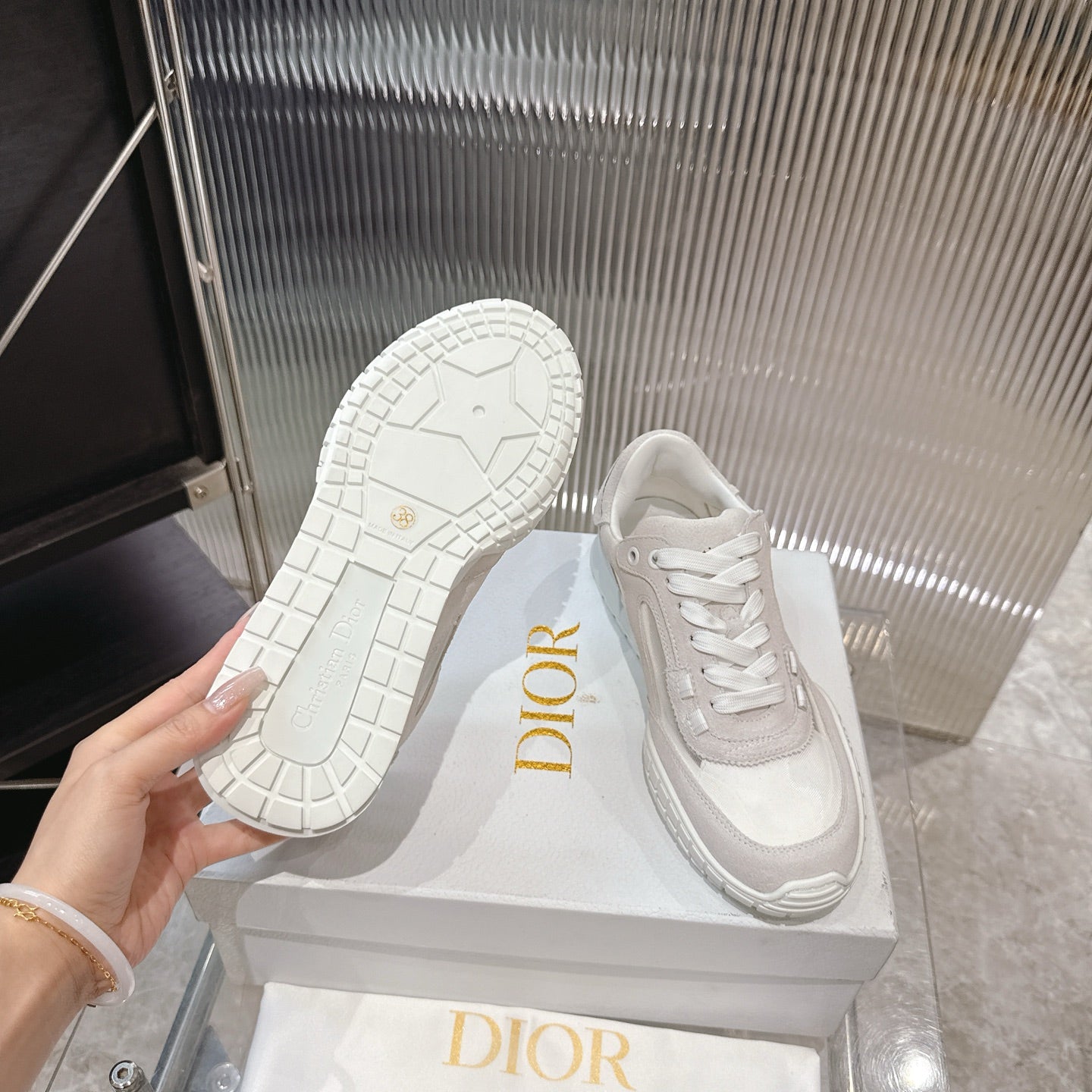 CD 26s Sneakers Beige White Suede Cowhide 683907