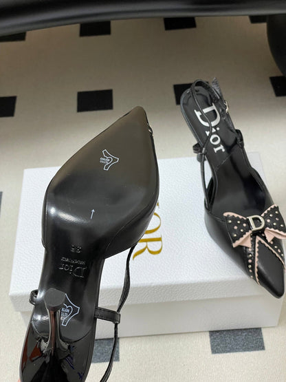 CD 26 Pointed Toe Slingback Black Sheepskin 632583