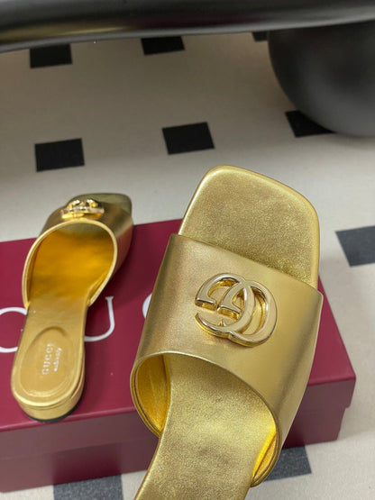 Gucci 2026 Double G Buckle Flat Sandal Gold Lambskin/Metallic Leather 697844